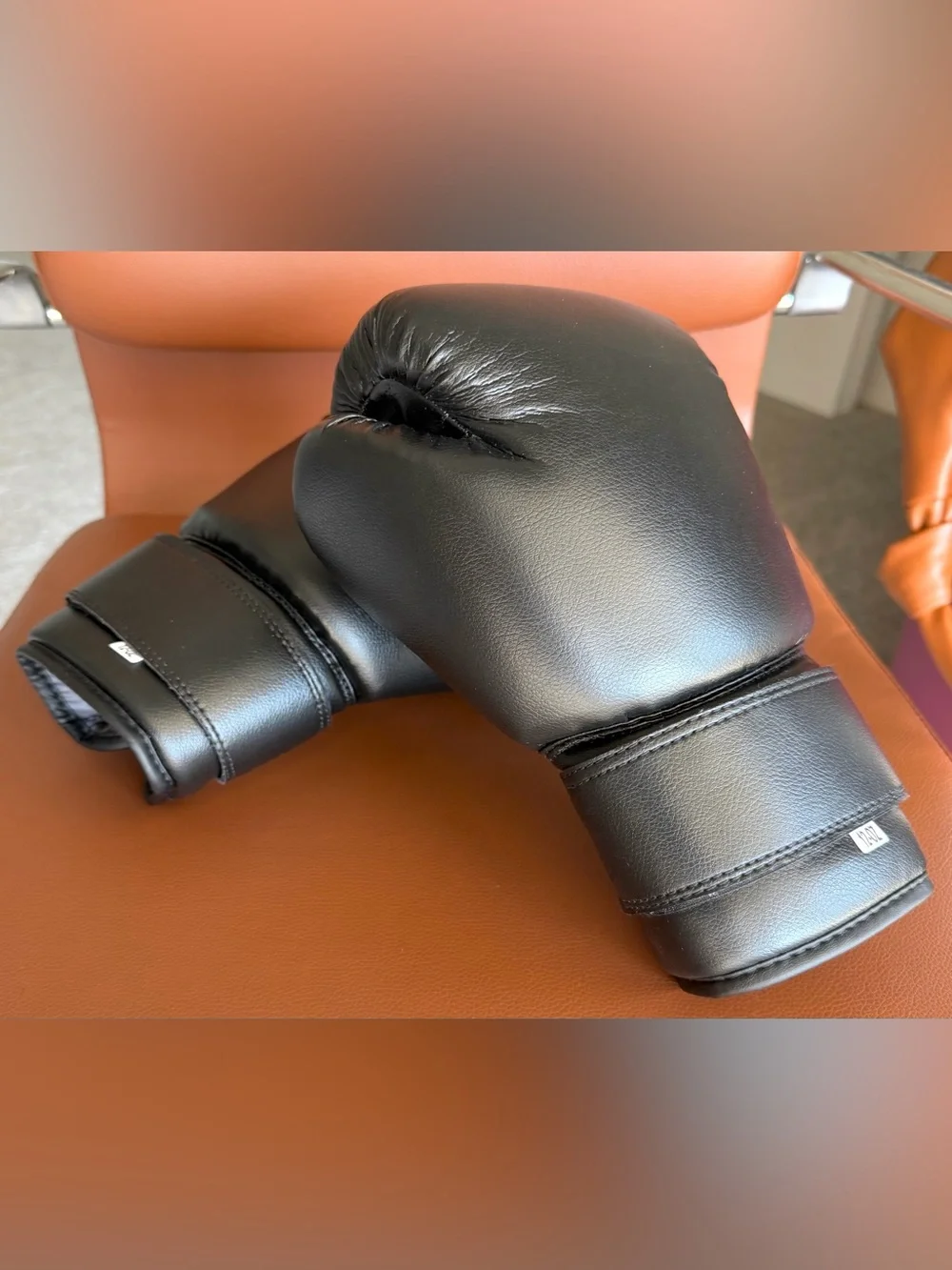 Like New! Boxing Gloves Kids Women Men MMA Sparring, Muay Thai, Kickboxing 12oz